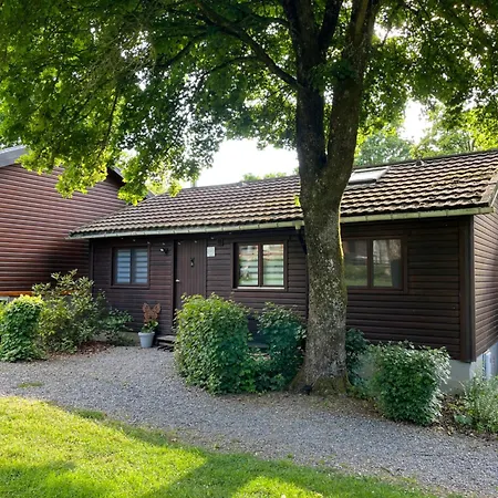Chalet Cozy For 6 People Rendeux